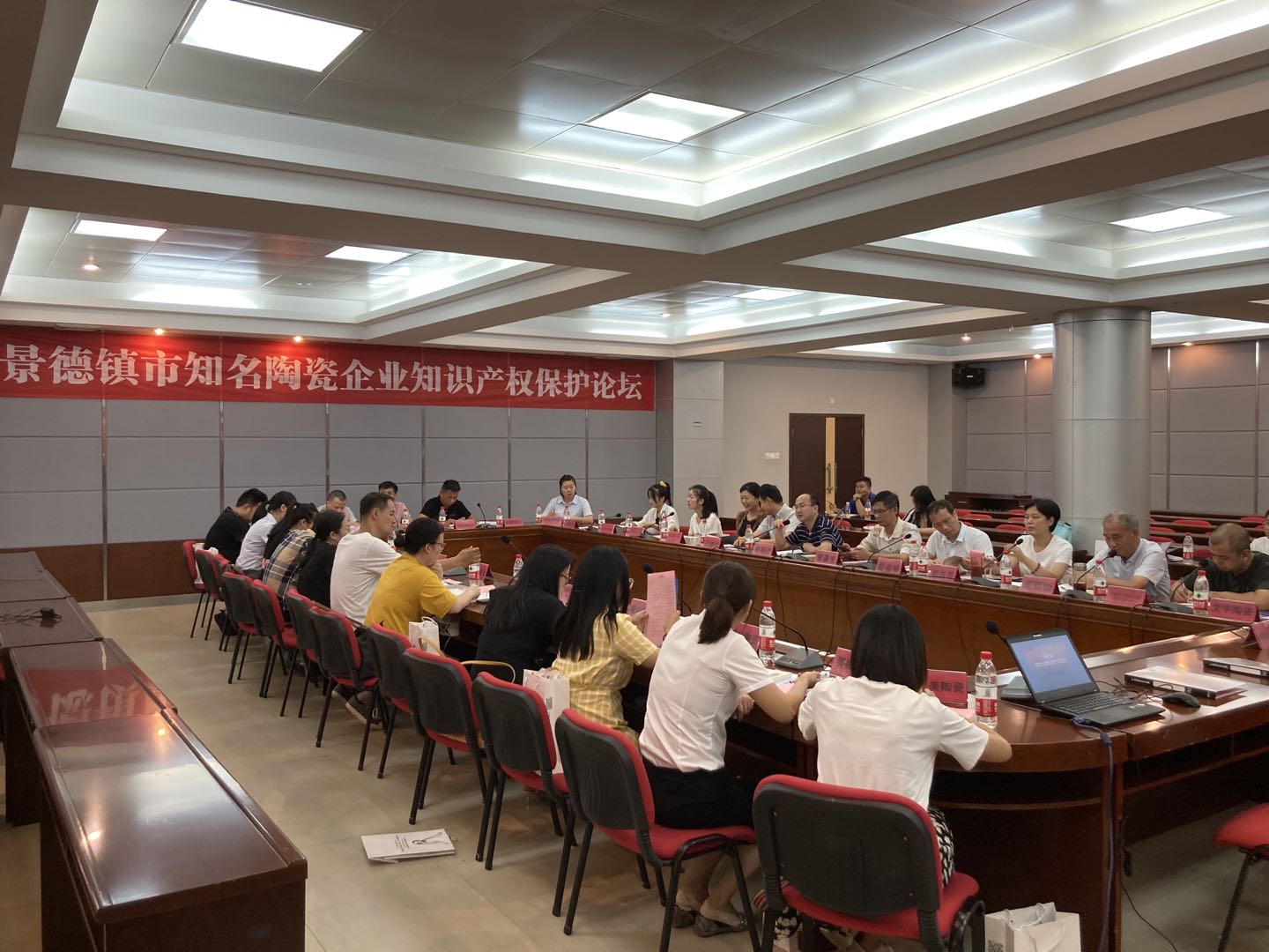 景德镇.jpg