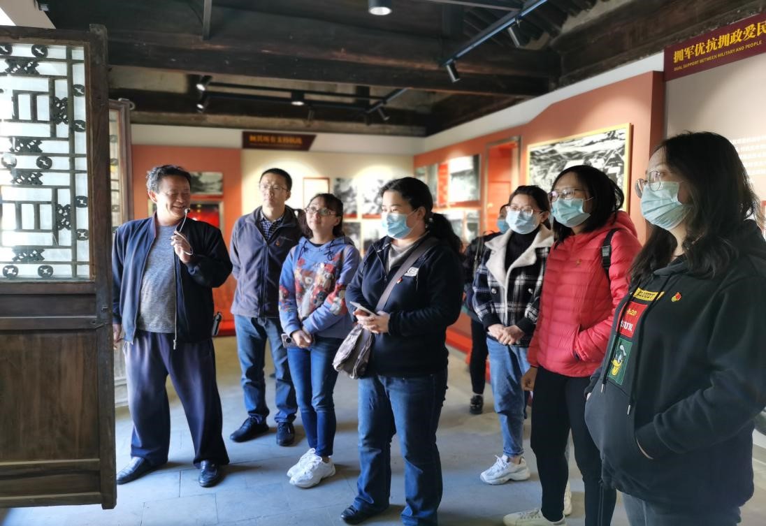 北京市知识产权局第六党支部开展“缅怀革命先烈、追寻红色记忆”联合党日活动2.jpg