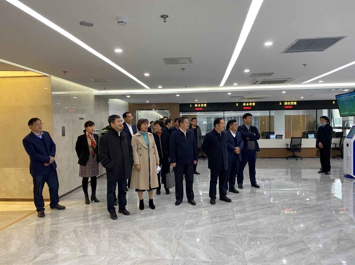 江苏省政协调研组考察中国（徐州）知识1.jpg