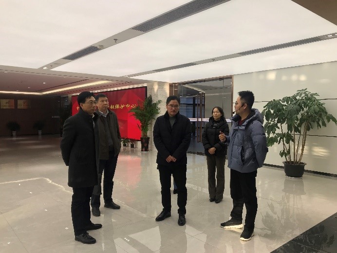 通州区副区长陆忠华一行调研南通知识产权保护中心.jpg
