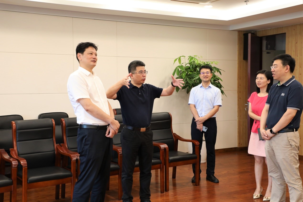 省局知识产权发展处负责人赴宁波知识产权保护中心调研2.jpg