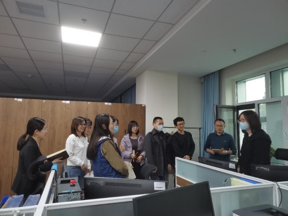 中国（河北）知识产权保护中心“带”队伍“教”本领 预审业务顺利开展.jpg