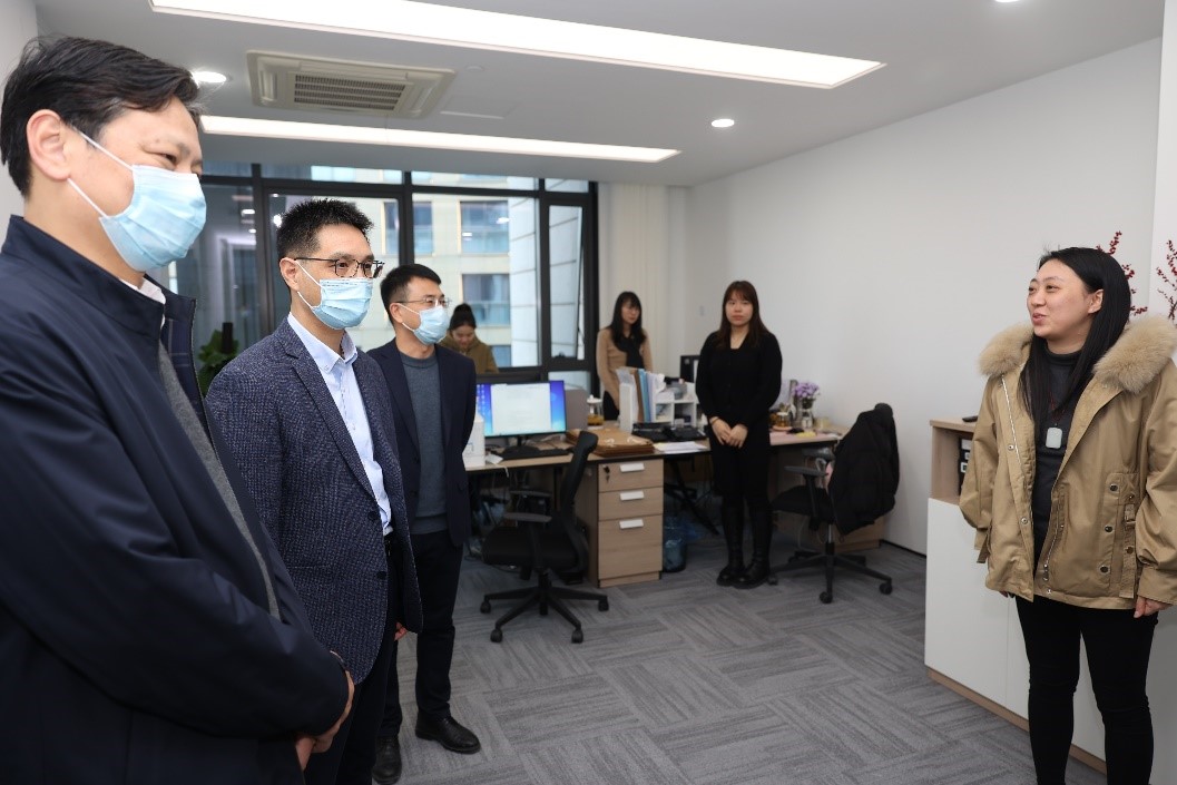 新闻稿—市委副秘书长孙骏现场调研综合体试运行情况3.jpg
